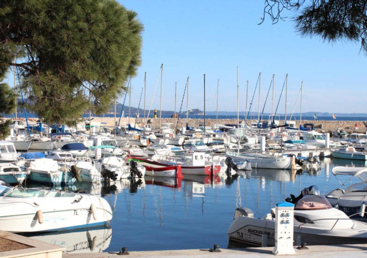 Mazet - A 300M De La Plage / Terrasse / Wifi / La Conciergerie Varoise La Londe-les-Maures Exterior photo